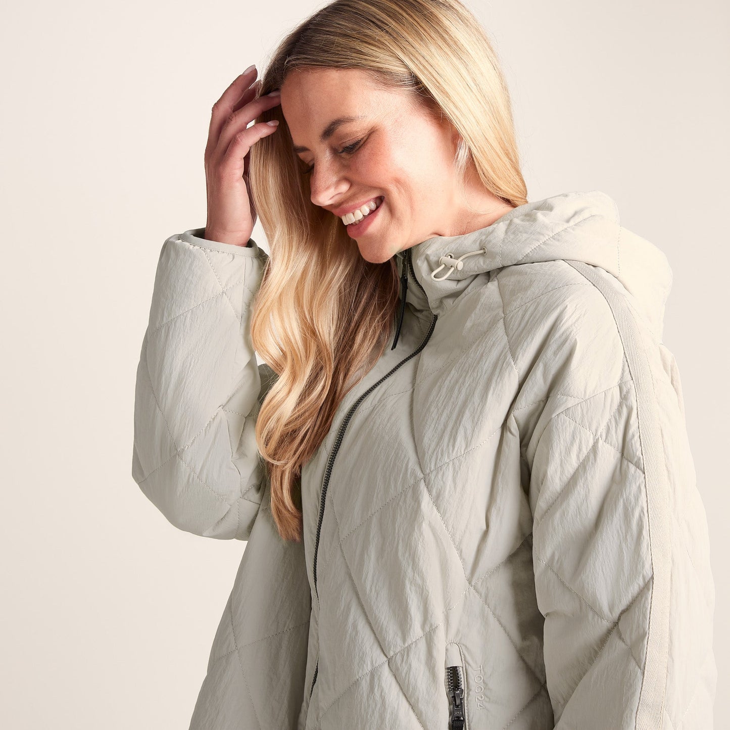 Corlae Womens Oversized Shower Resistant Insulated Jacket - Warm Cloud