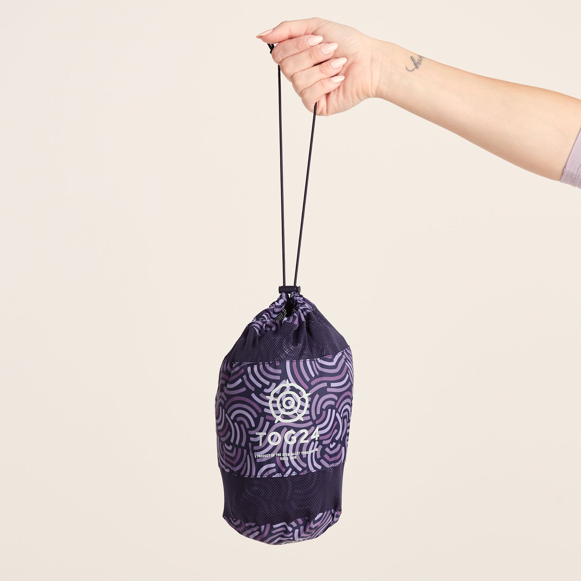 Craven Womens Waterproof Packaway Jacket - Dk Indigo/Lilac Blossom Wave Print