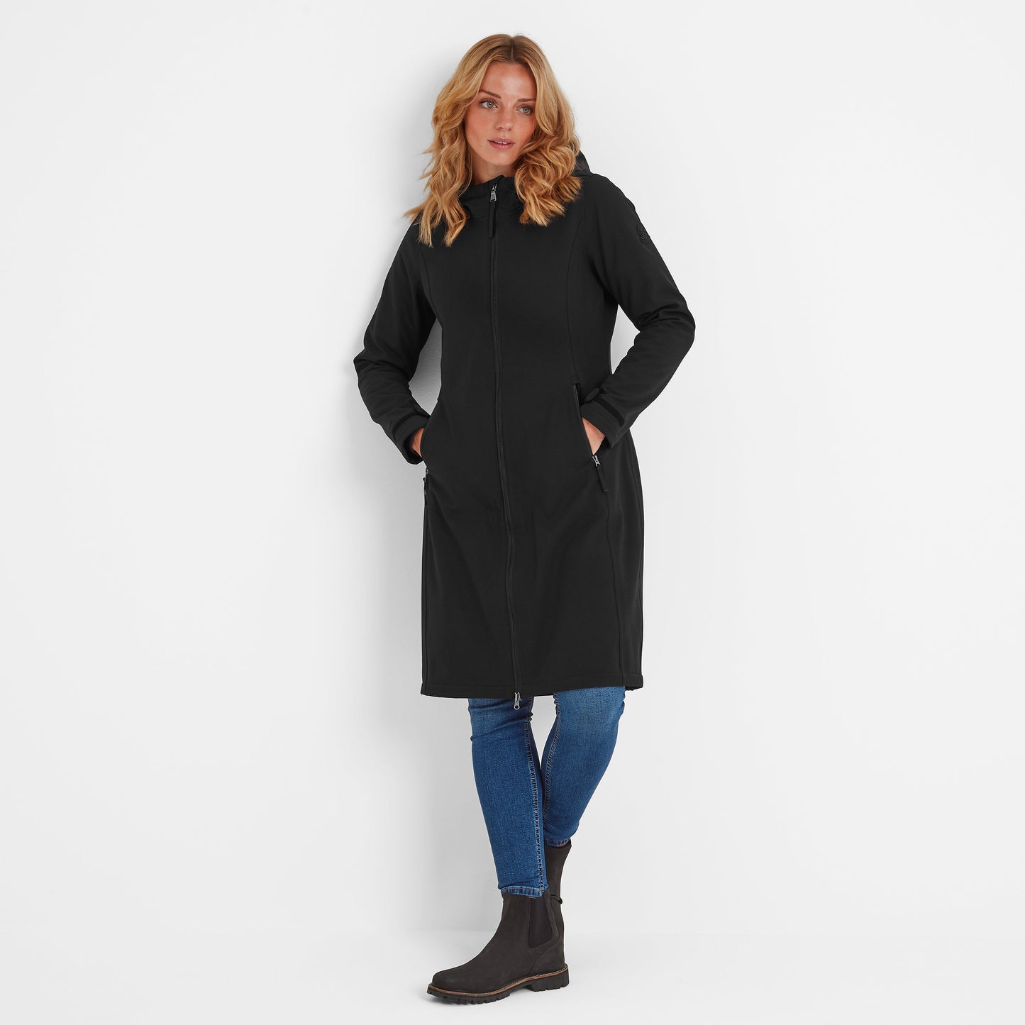 Enya Womens Longline Shower Resistant Softshell Jacket - Black