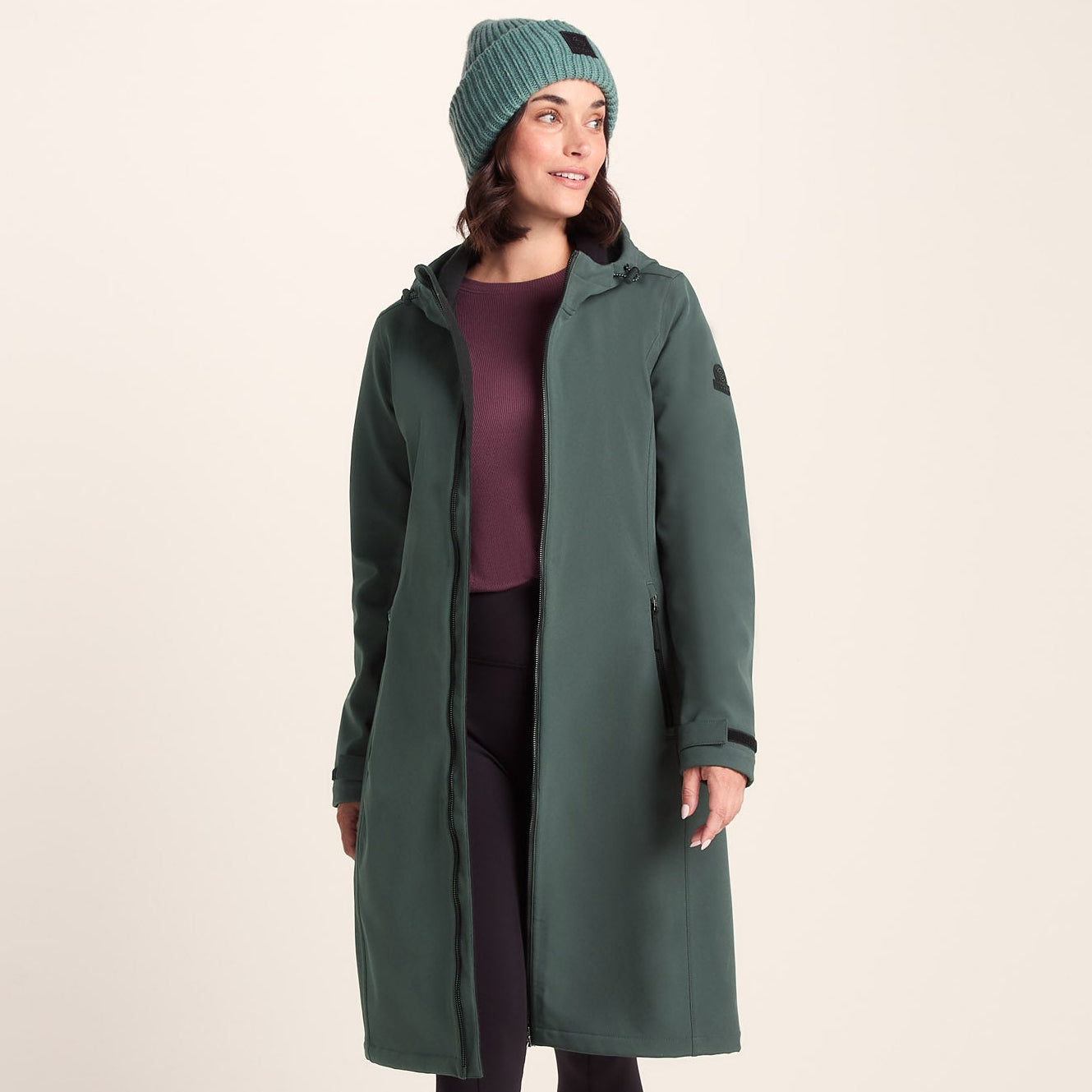 Enya Womens Longline Shower Resistant Softshell Jacket - Racing Green