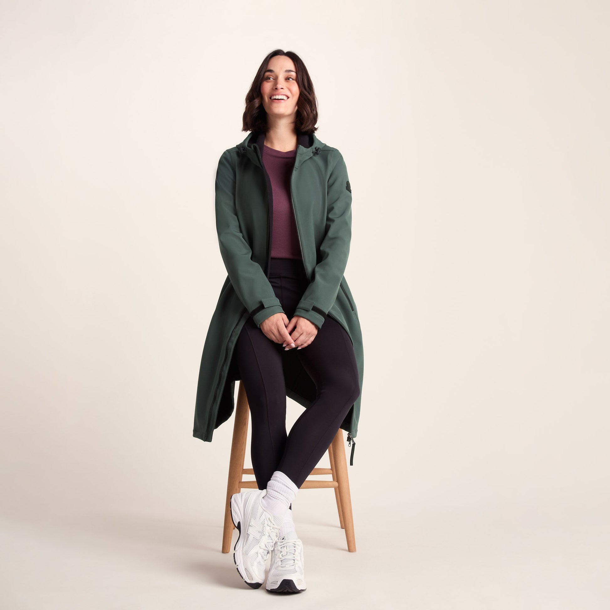 Enya Womens Longline Shower Resistant Softshell Jacket - Racing Green