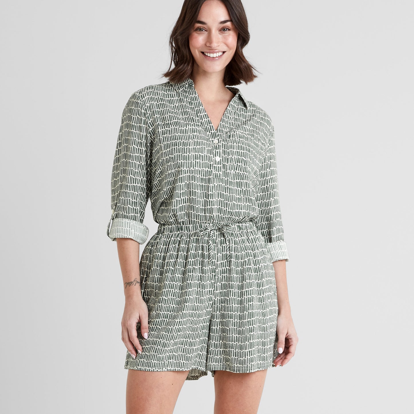 Kadina Womens Long Sleeve Shirt - Green Dash Print
