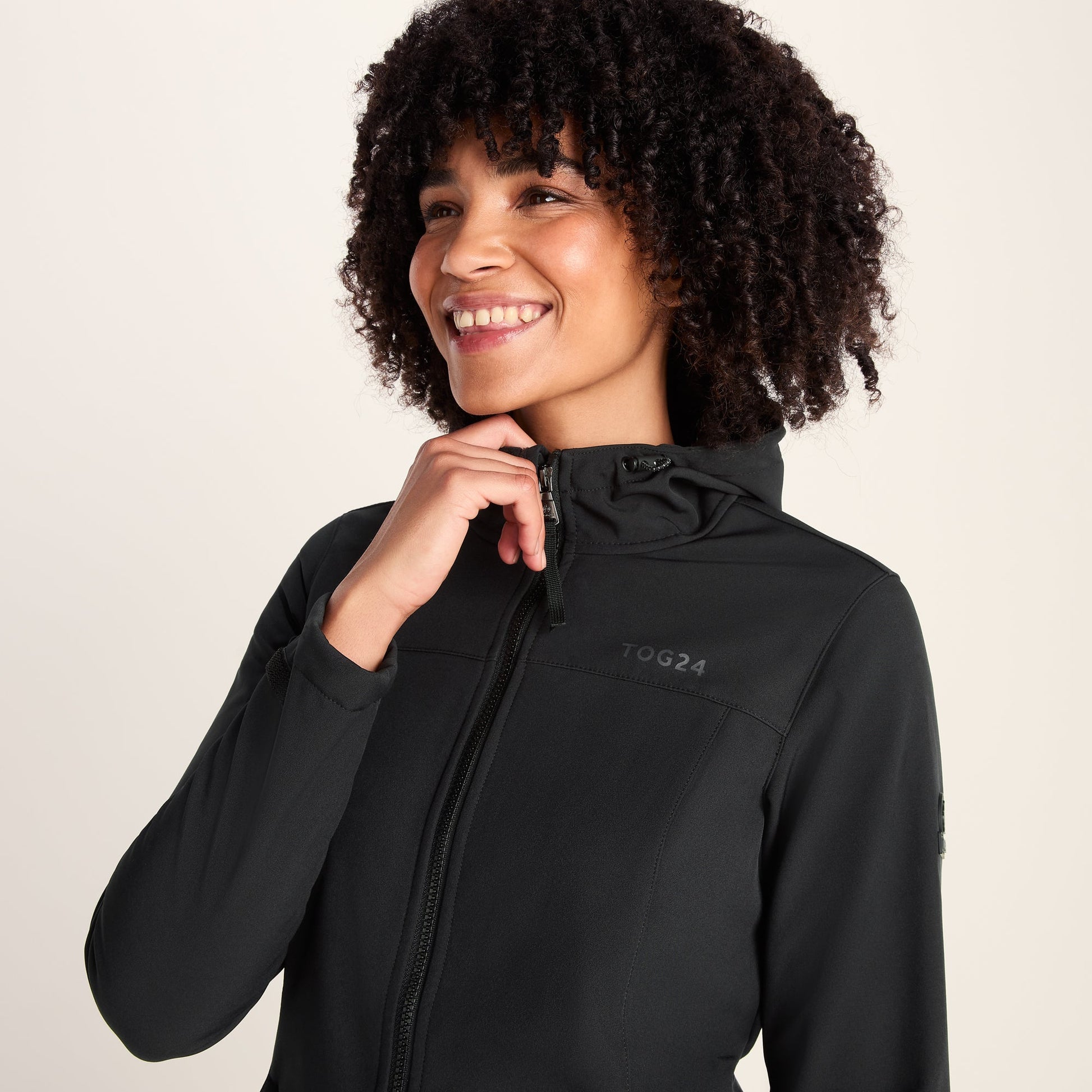 Marina Womens Long Water Resistant Softshell Jacket - Black