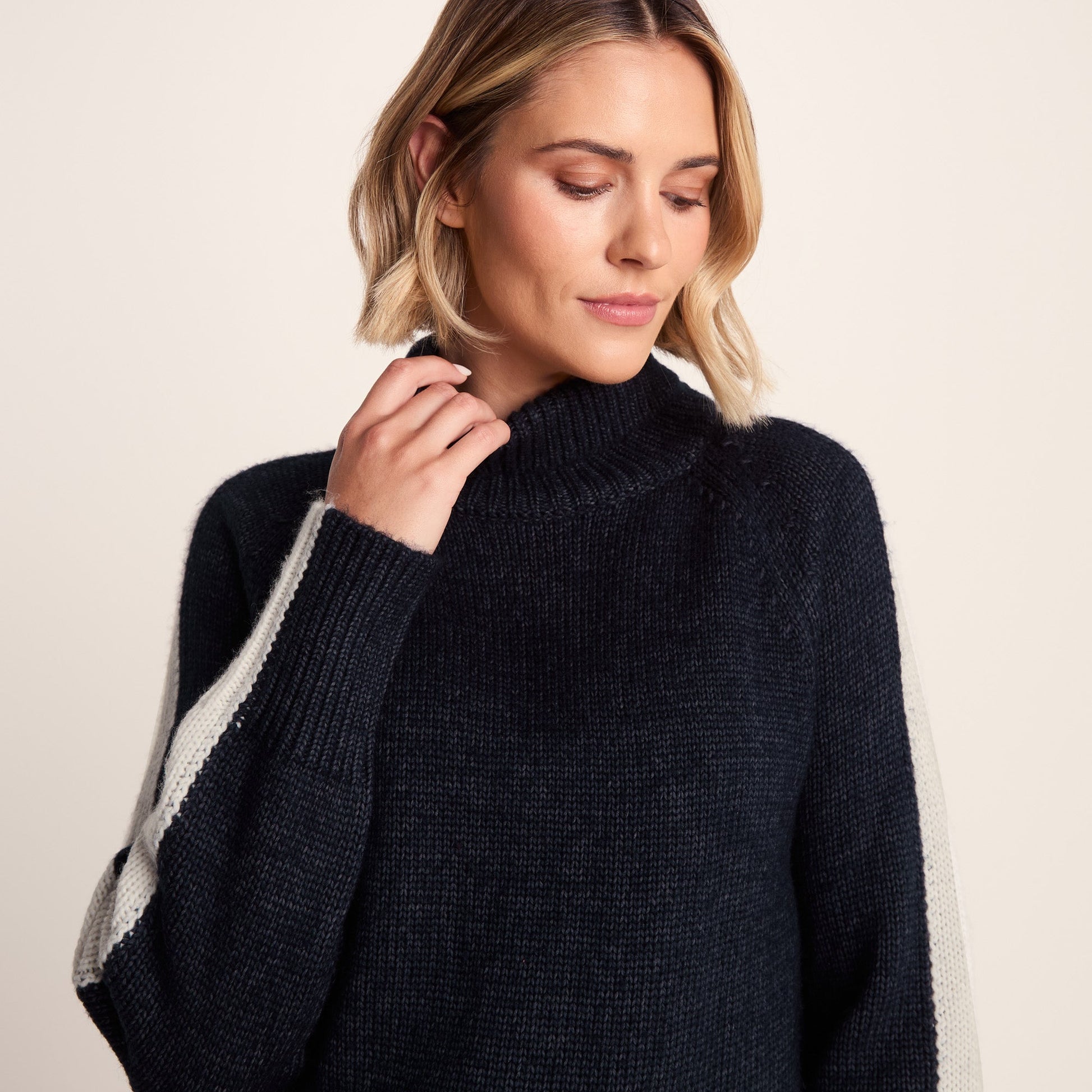 Moira Womens Knitted Jumper - Oxford Blue