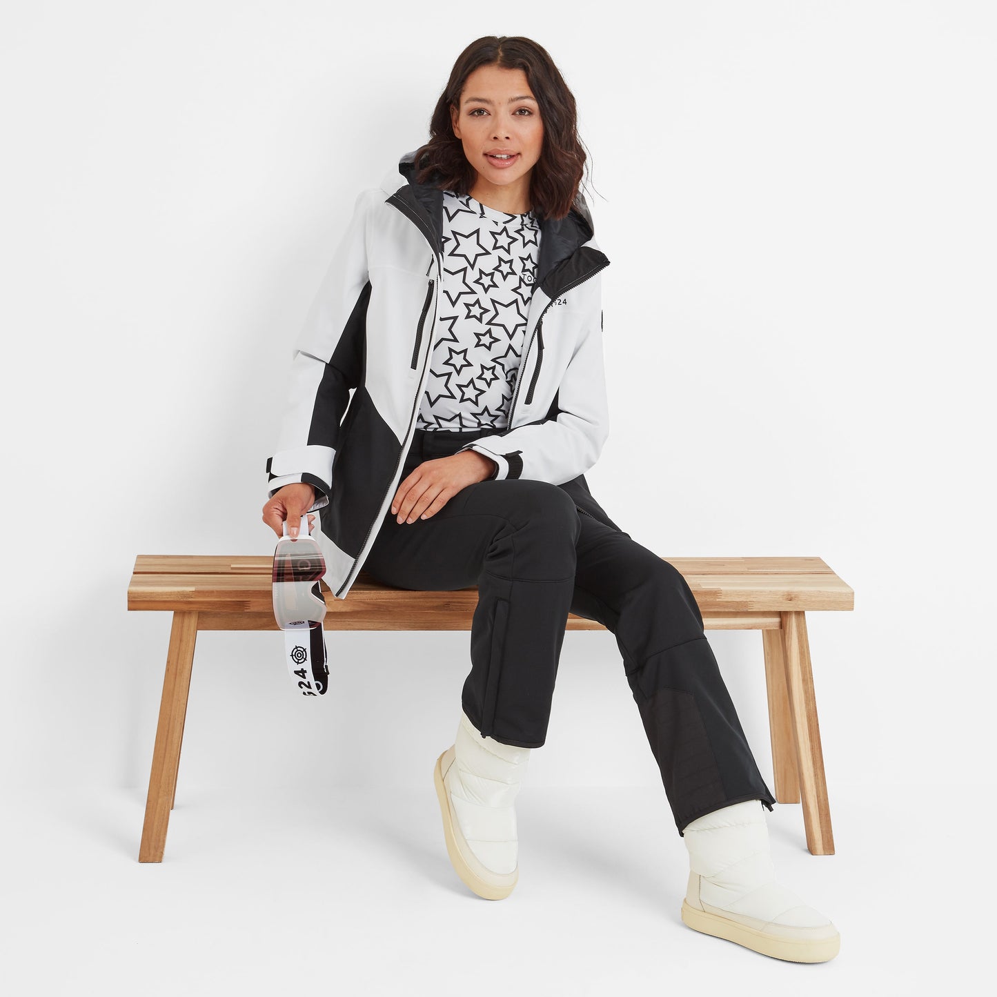 Montana Womens Ski Jacket - Black/Optic White