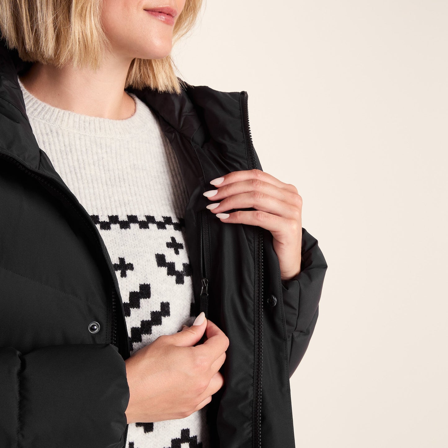 Raleigh Luxe Womens Long Shower Resistant Down Insulated Jacket - Black