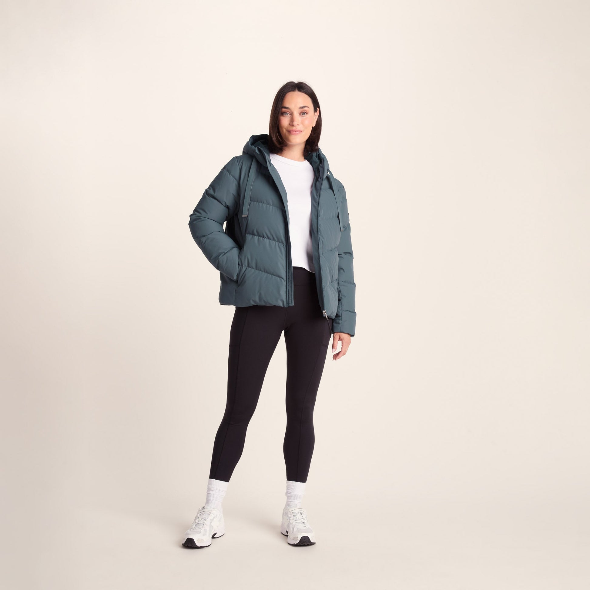Raleigh Luxe Womens Shower Resistant Down Insulated Jacket - Graphite