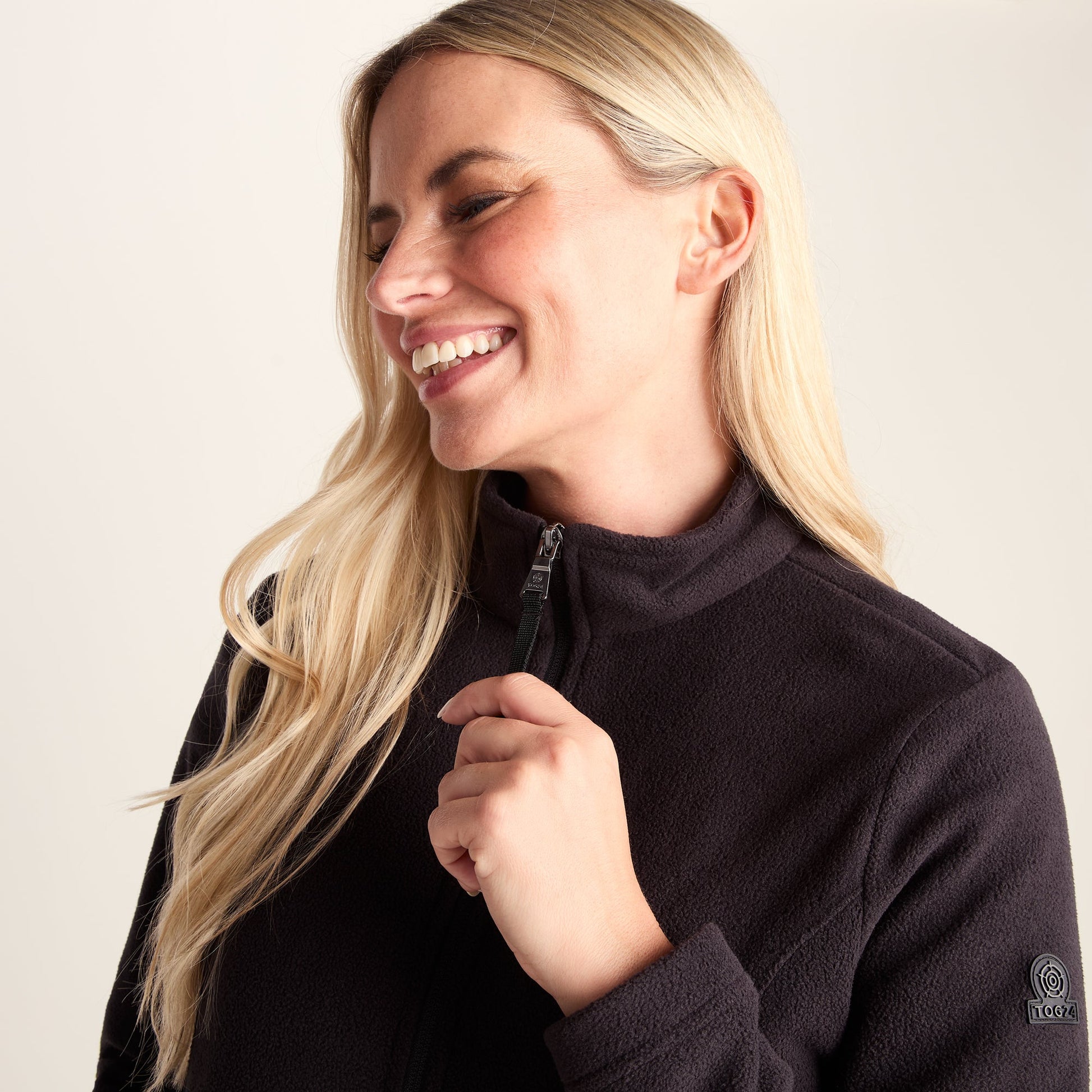 Revive Womens Fleece Jacket - Black