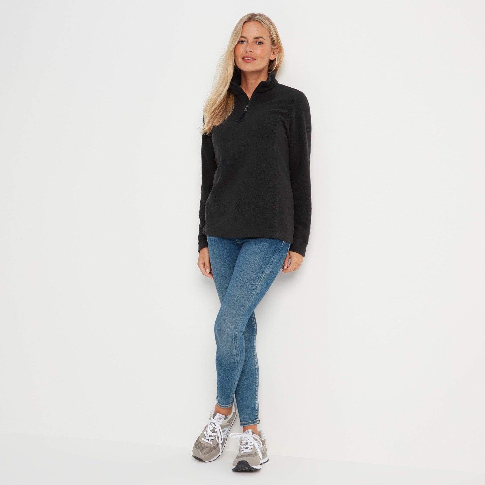 Revive Womens Quarter Zip Fleece - Black