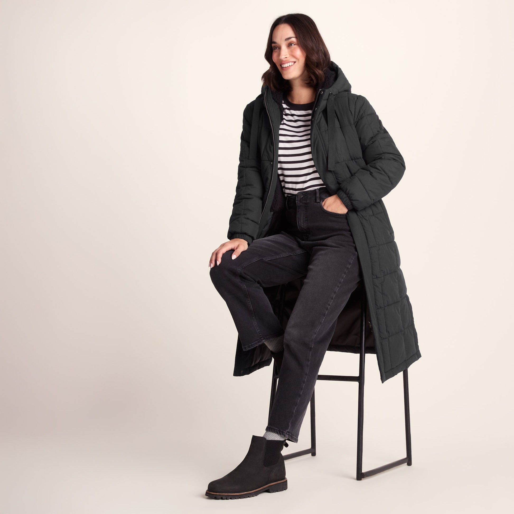 Saga Womens Long Shower Resistant Insulated Jacket - Black