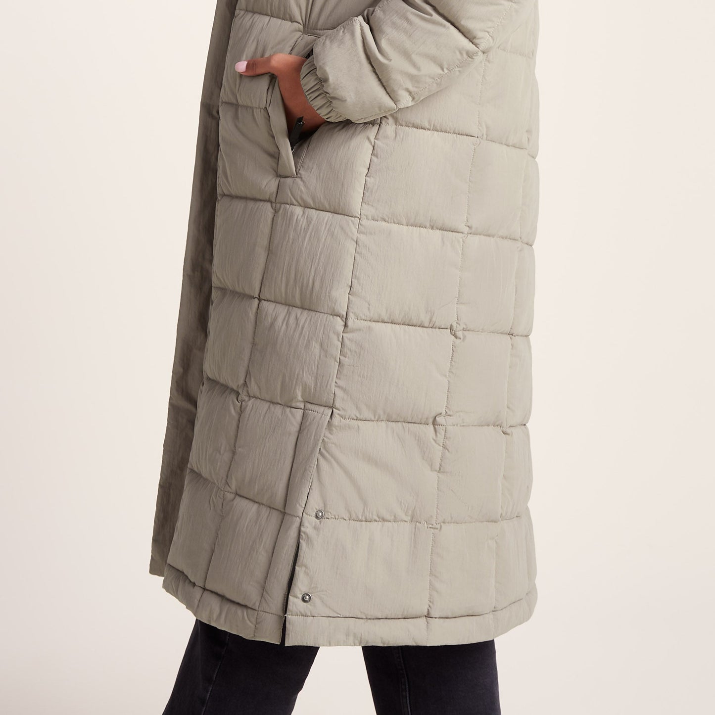 Saga Womens Long Shower Resistant Insulated Jacket - Dark Taupe