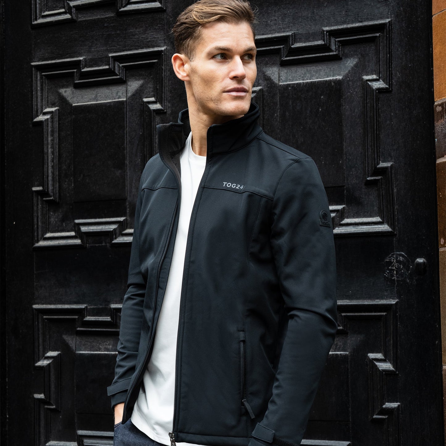Feizor Mens Shower Resistant Softshell Jacket - Black