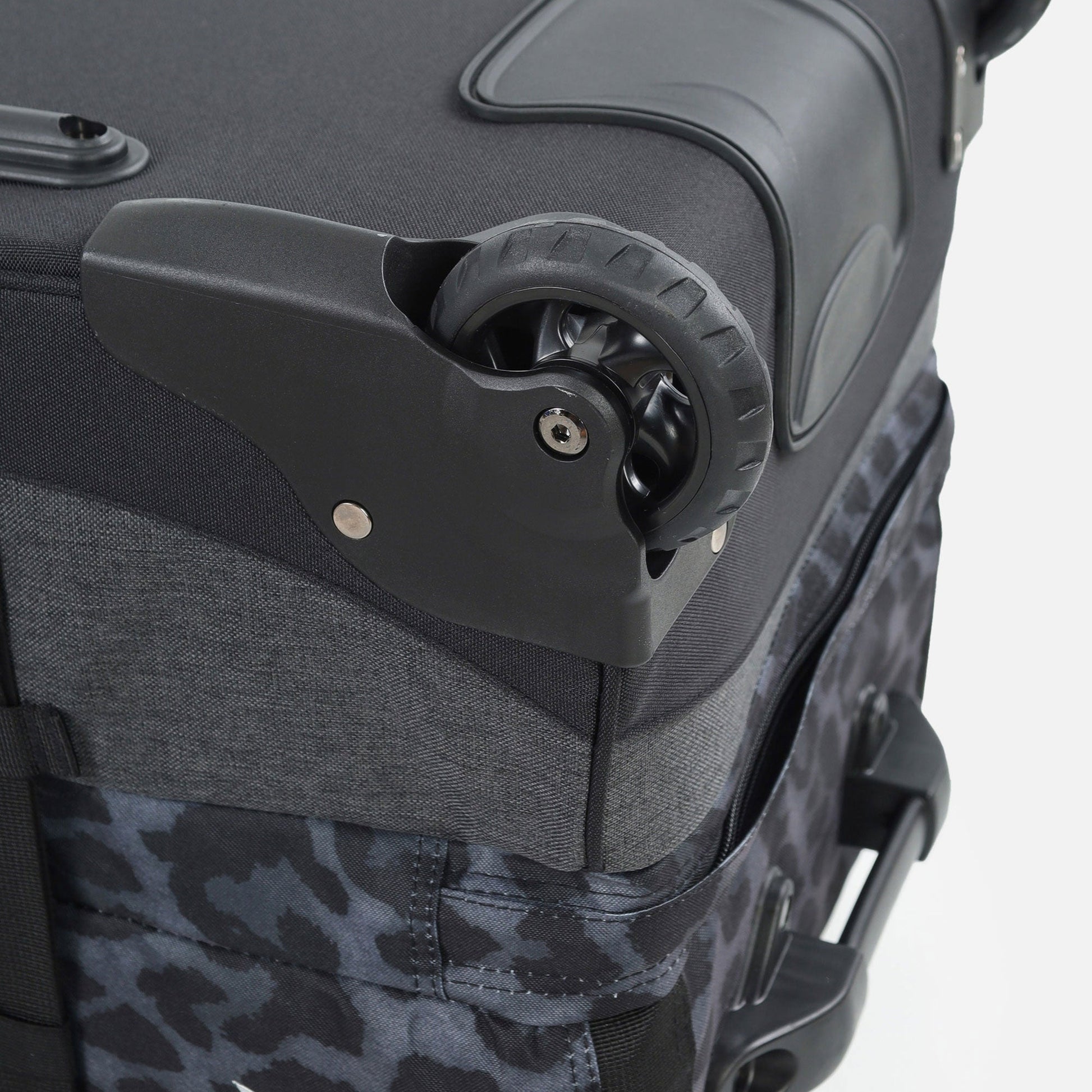 Surfanic Maxim 3.0 100L Roller Bag - Jet Black