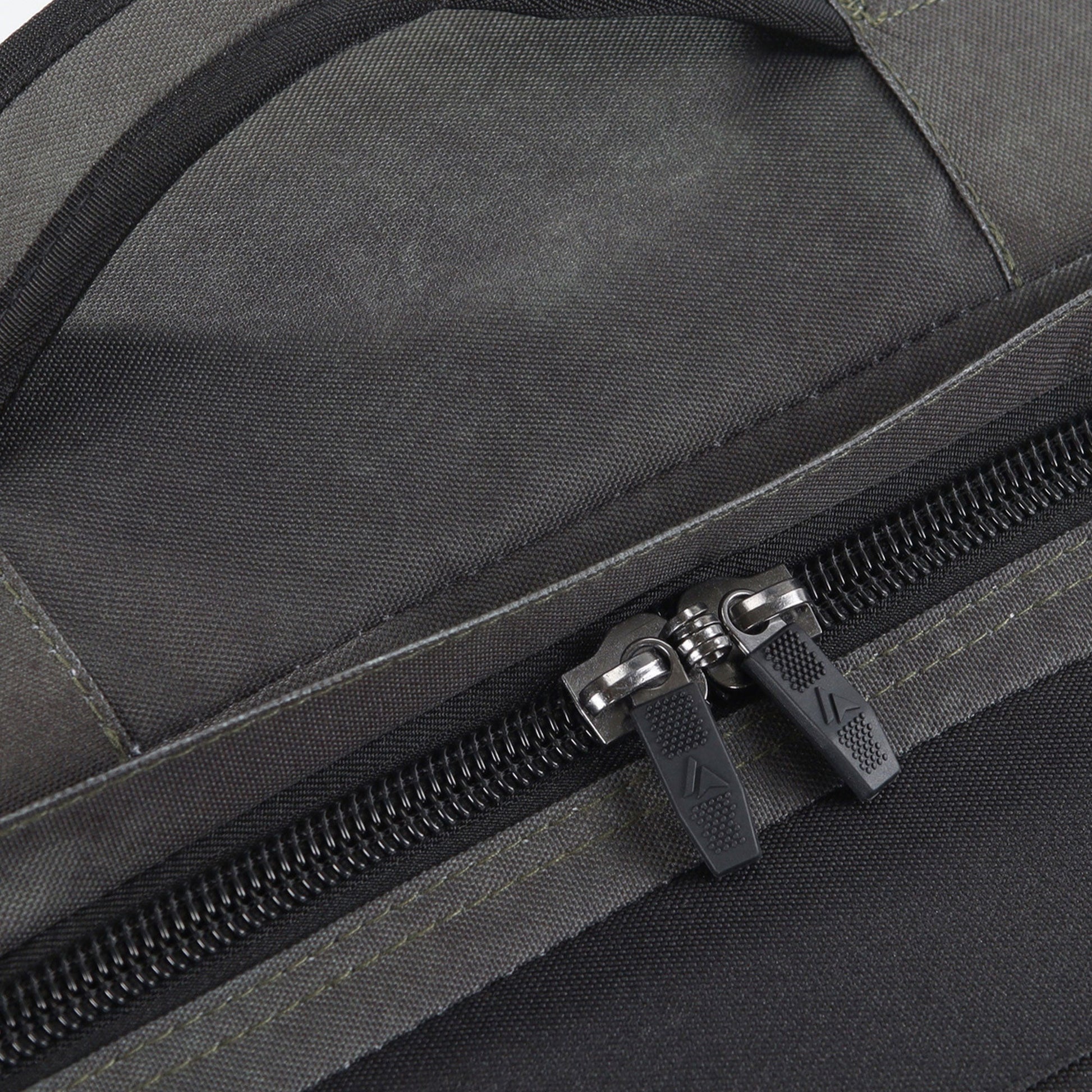 Surfanic Maxim 3.0 100L Roller Bag - Khaki