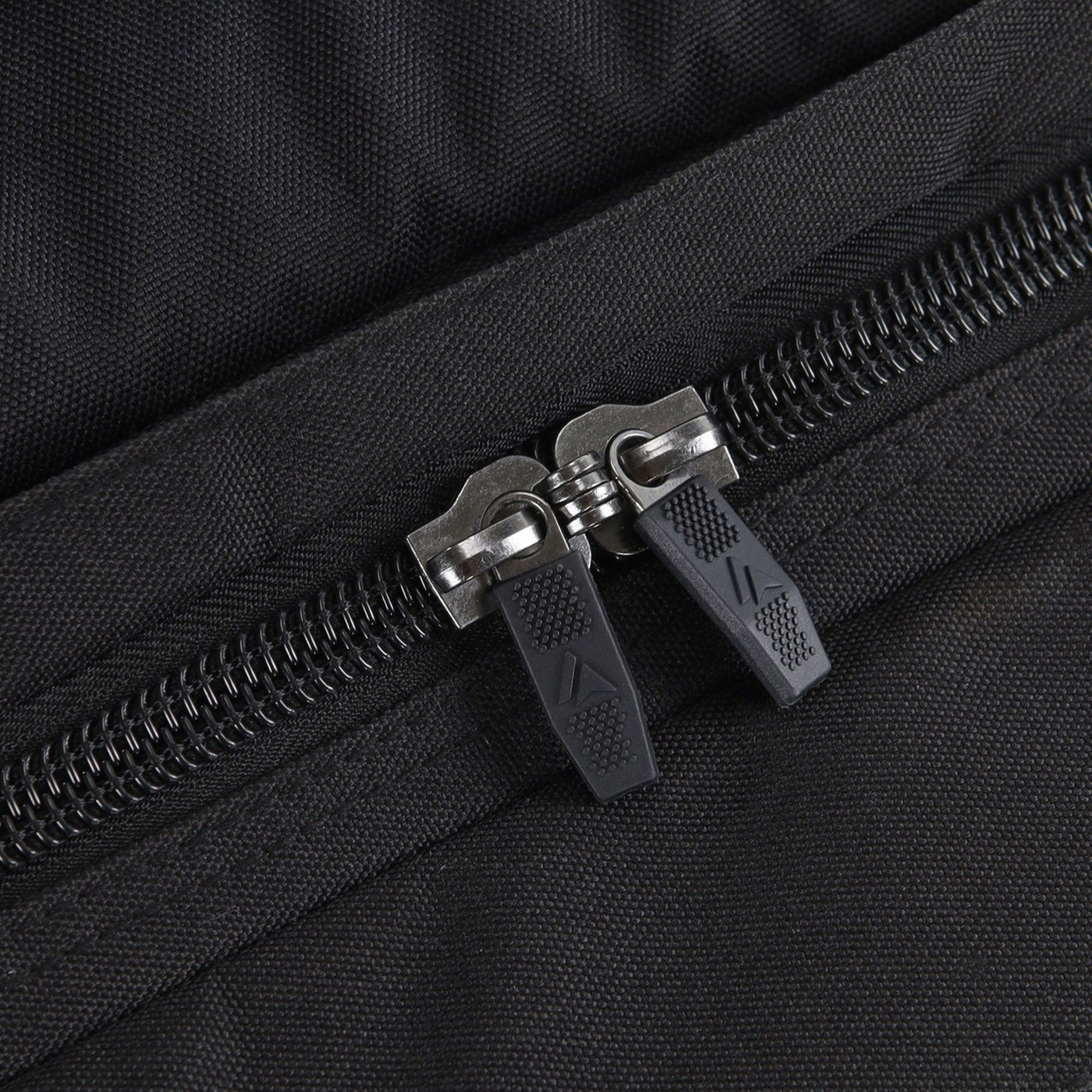 Surfanic Maxim 3.0 70L Roller Bag - Black Marl