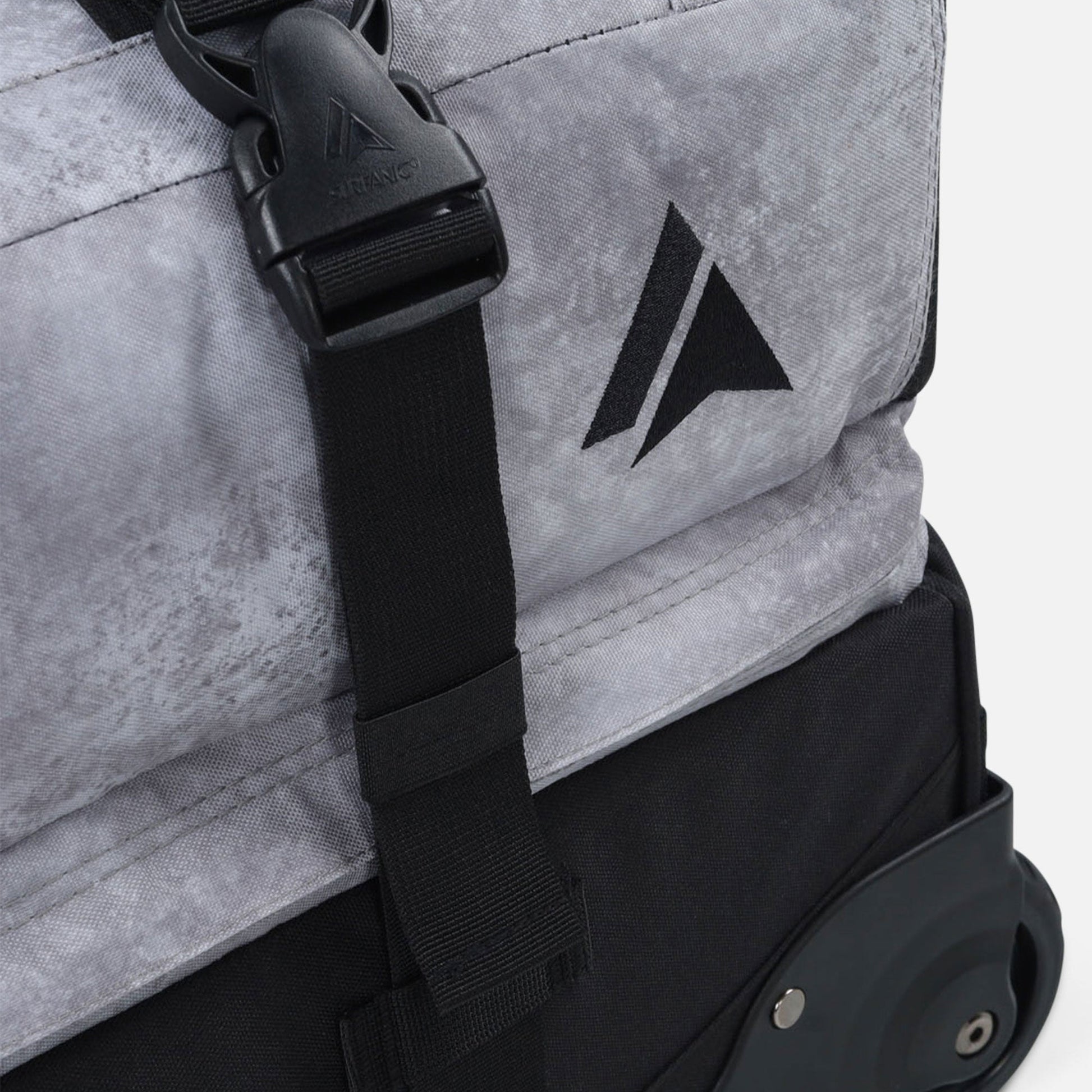 Surfanic Maxim 3.0 70L Roller Bag - Grey
