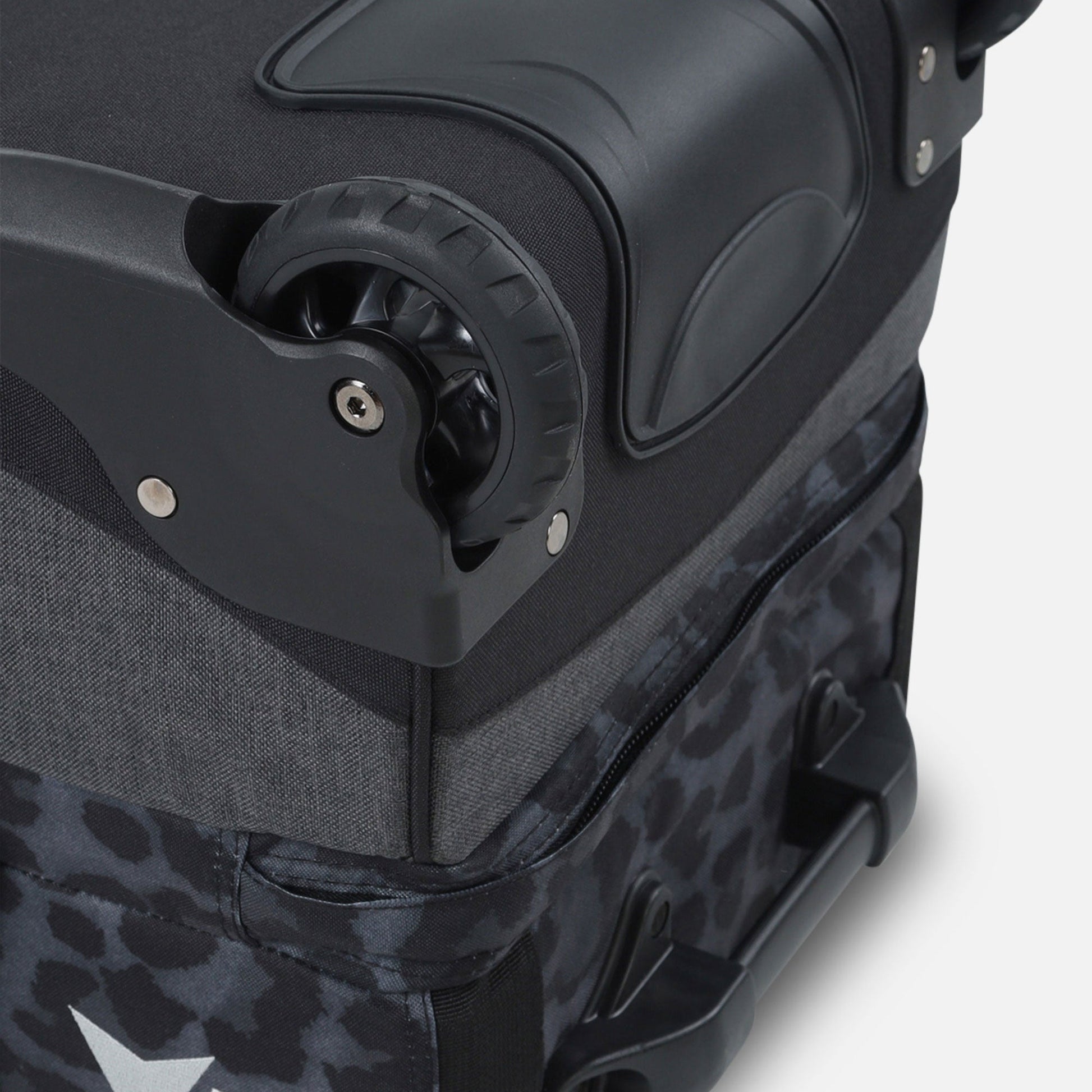 Surfanic Maxim 3.0 70L Roller Bag - Jet Black